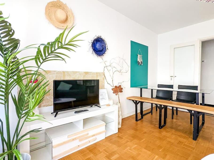 פאו Cosy Spring 2Ch - Place Verdun - Stationnement Gratuit מראה חיצוני תמונה